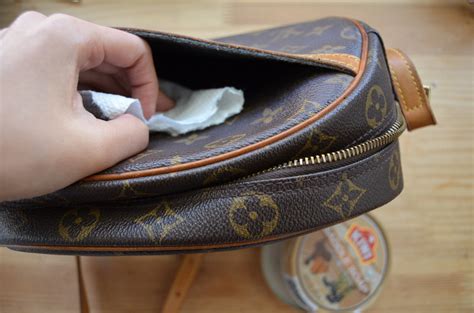 how to clean inside of louis vuitton bag|louis vuitton inside lining.